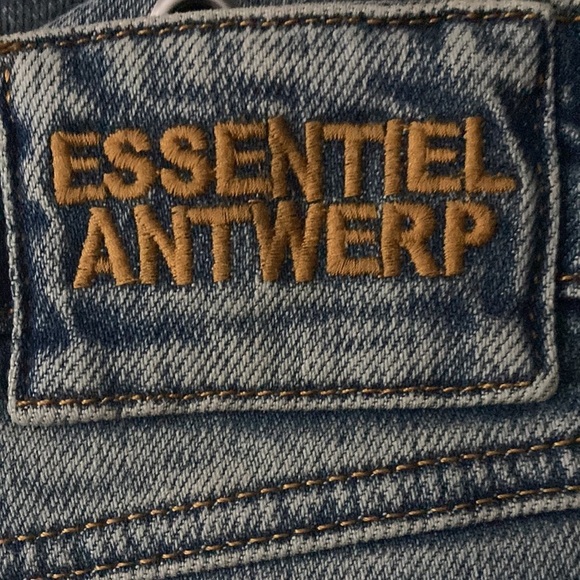 Essentiel Antwerp Blue Eyelet Denim Skirt NWT Grommet Detailing Women’s Size 8 - Picture 10 of 16